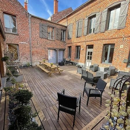 Отель Douai House Экстерьер фото