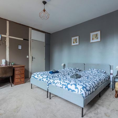 Отель Douai House Экстерьер фото