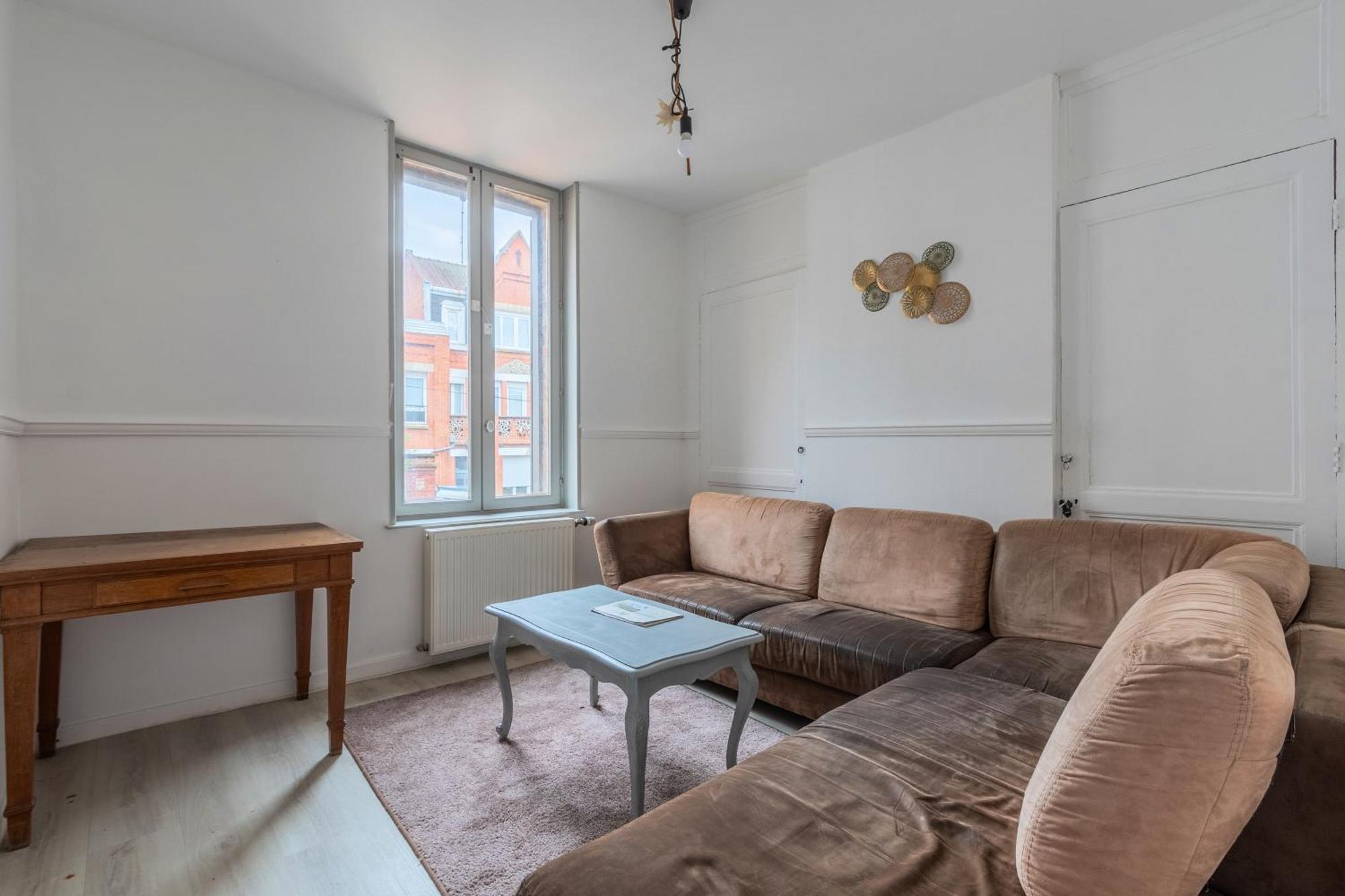 Отель Douai House Экстерьер фото